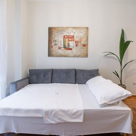 Elegant Suite - Pagrati เอเธนส์ ภายนอก รูปภาพ