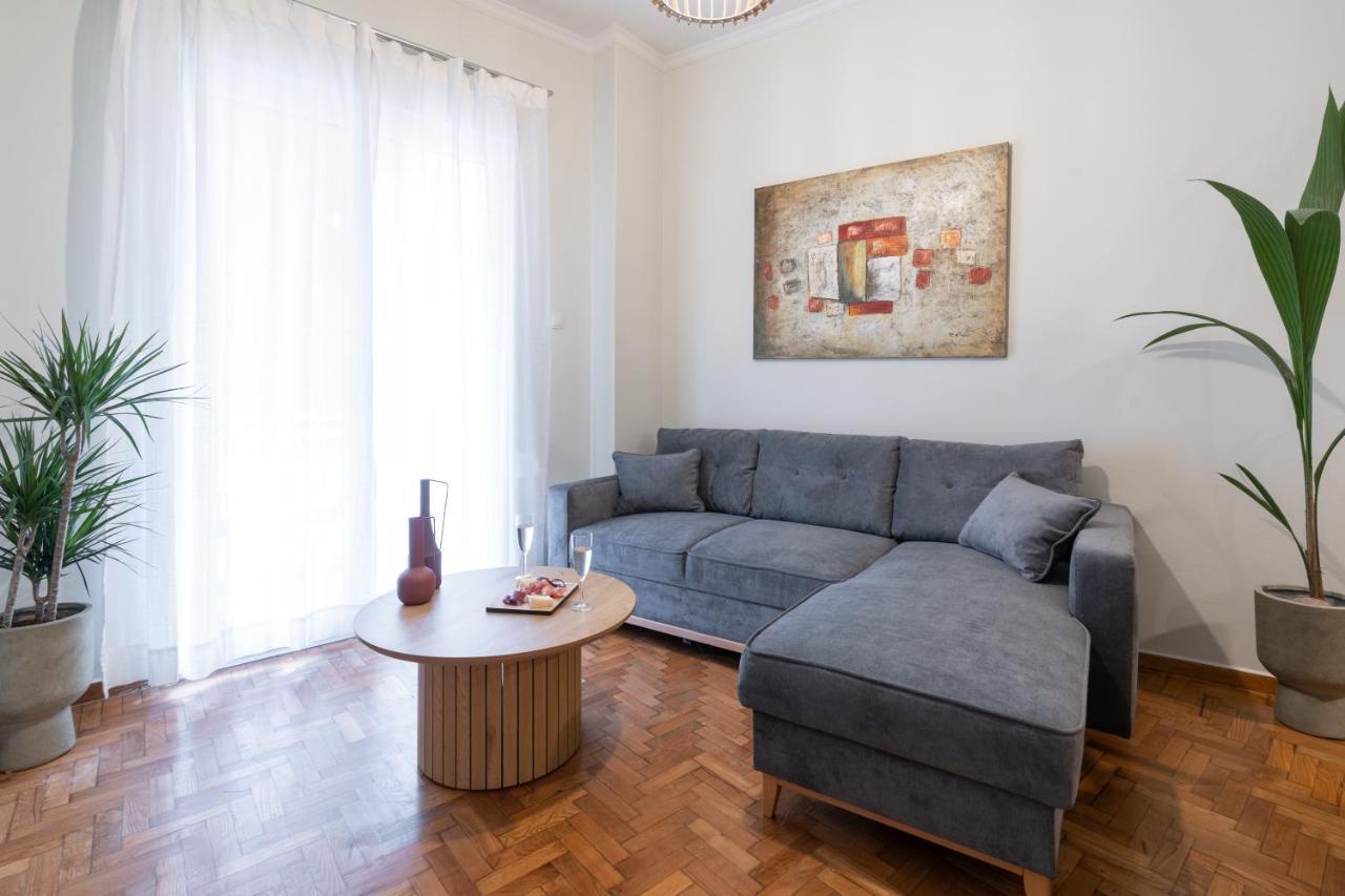 Elegant Suite - Pagrati เอเธนส์ ภายนอก รูปภาพ