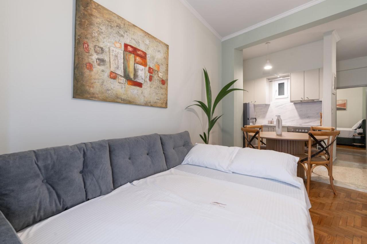 Elegant Suite - Pagrati เอเธนส์ ภายนอก รูปภาพ