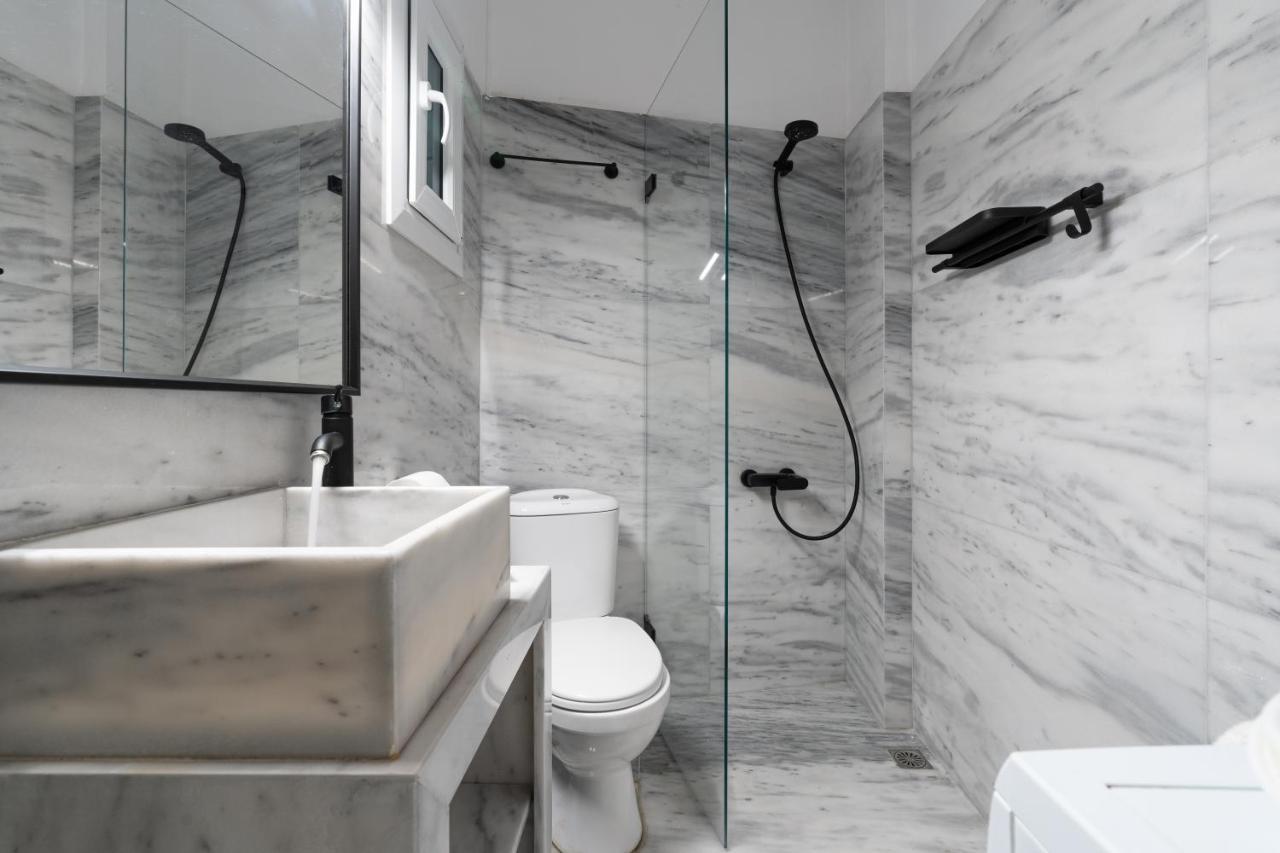 Elegant Suite - Pagrati เอเธนส์ ภายนอก รูปภาพ